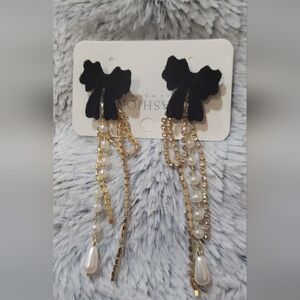 Black Bow Gold Chain Pearl Drop Earrings